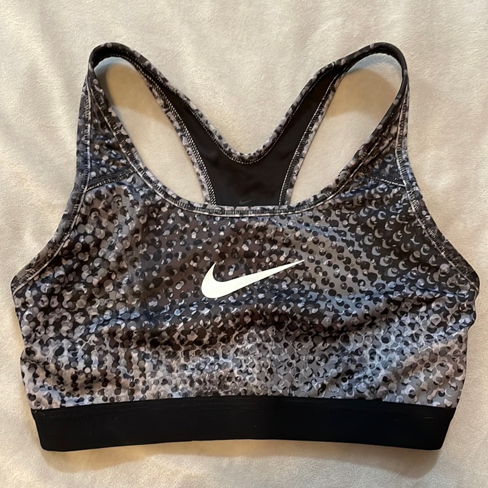 Small Grey/Black Printed Nike Sports Bra